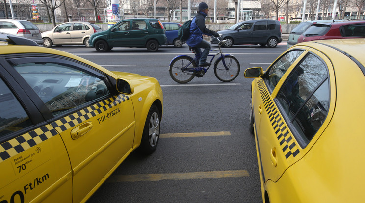 Taxistüntetés az év elején /Fotó: Isza Ferenc