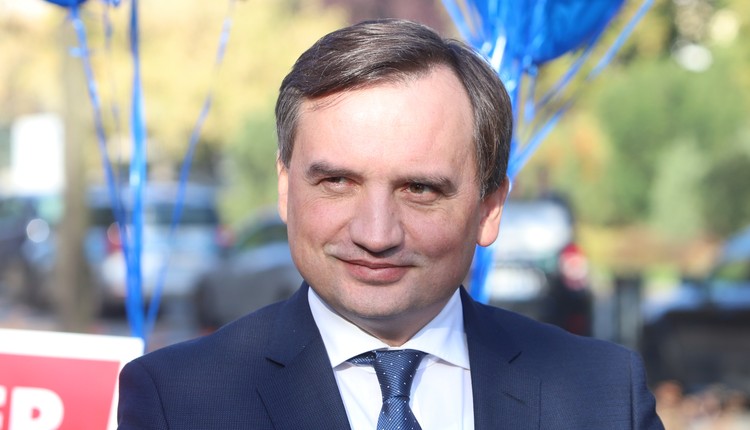 Komisja śledcza ds. Pegasusa złożyła zawiadomienie do prokuratury na Ziobrę. Były minister sprawiedliwości odpowiada