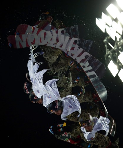 Zobacz szalone akrobacje snowboardzistów