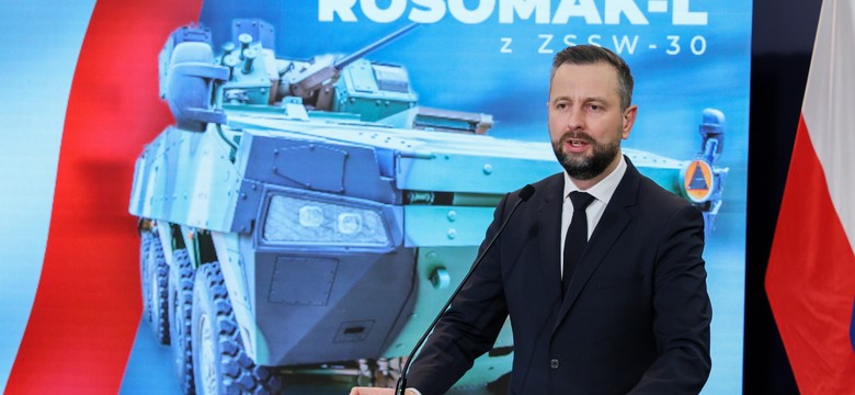 Nowe Rosomaki dla Polski. Kosiniak-Kamysz podpisał umowę