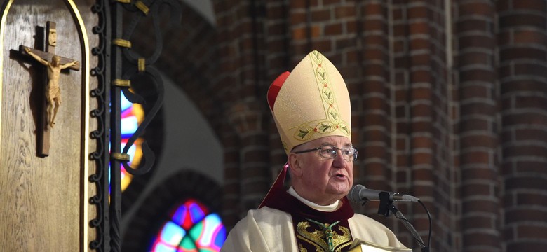 Ingres bp Kamińskiego do katedry warszawsko-praskiej. Abp Hoser: Życzę posługi ufnej w Bożą moc i ludzkie wsparcie