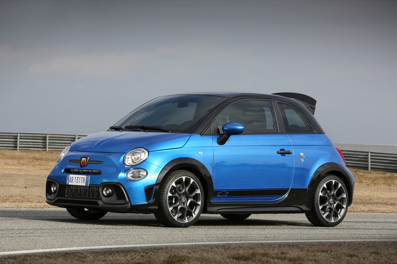 Abarth 695 Tributo 131