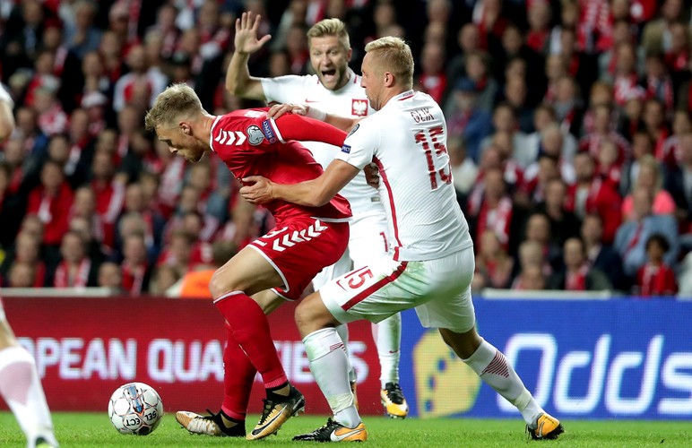 Kamil Glik (P) i Nicolai Joergensen (L)