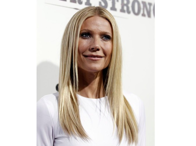 Co robi 38-letnia Gwyneth Paltrow, aby zachować świeżość młodej dziewczyny? Aktorka, jak donosi dziennik Daily Mai,  stosuje kurację z zastosowaniem… jadu węża