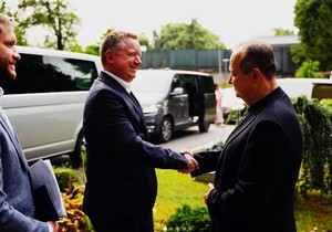 Dačić priredio svečanu večeru za Pošfaija