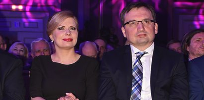 ABW weszło do mieszkania Patrycji Koteckiej. Ziobrowie przyjechali na miejsce