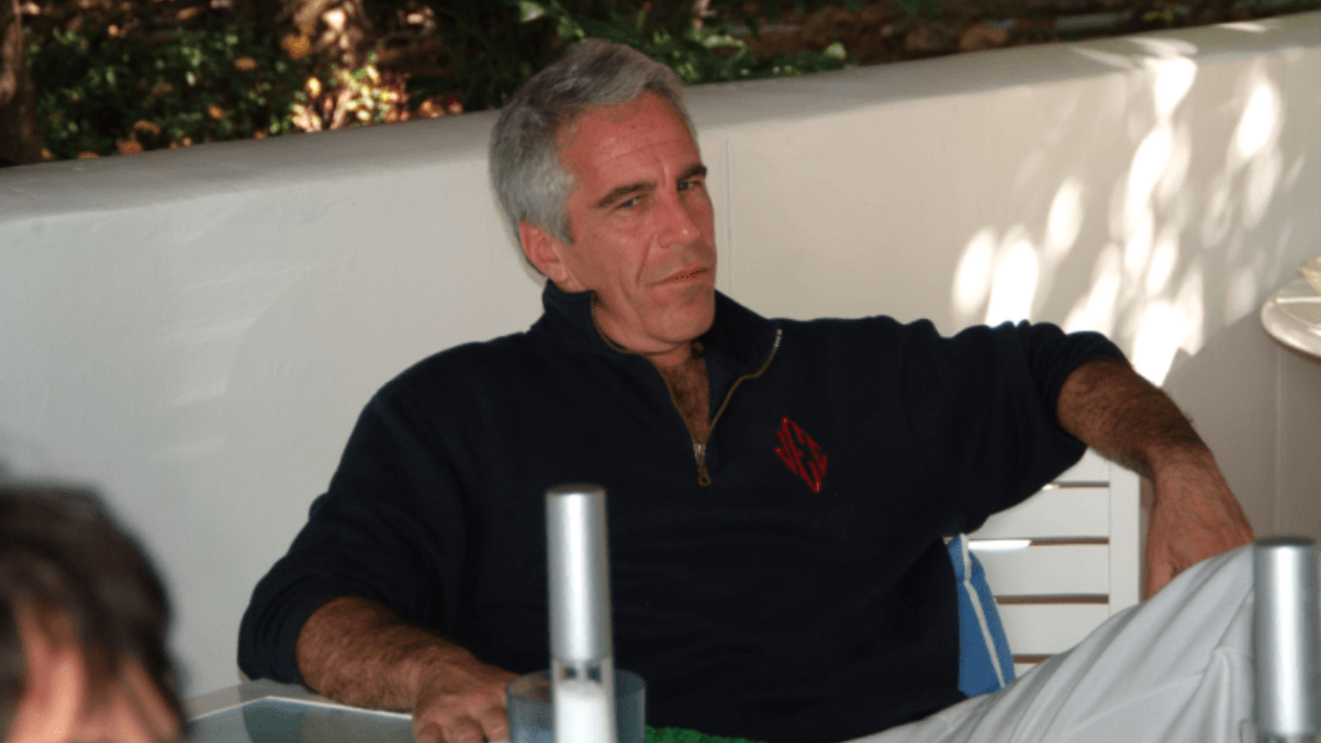 Jeffrey Epstein na fotografii zverejnenej americkým ministerstvom spravodlivosti.