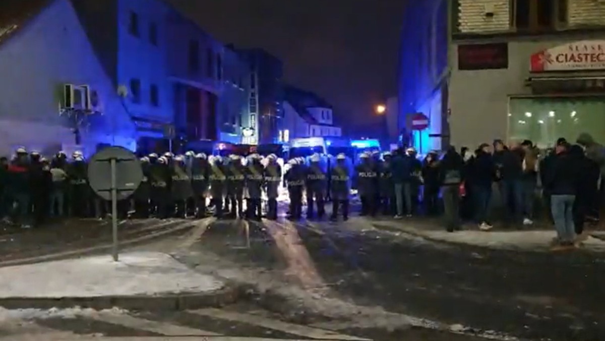 Rybnik. Zamieszki w klubie. Policja użyła broni gładkolufowej