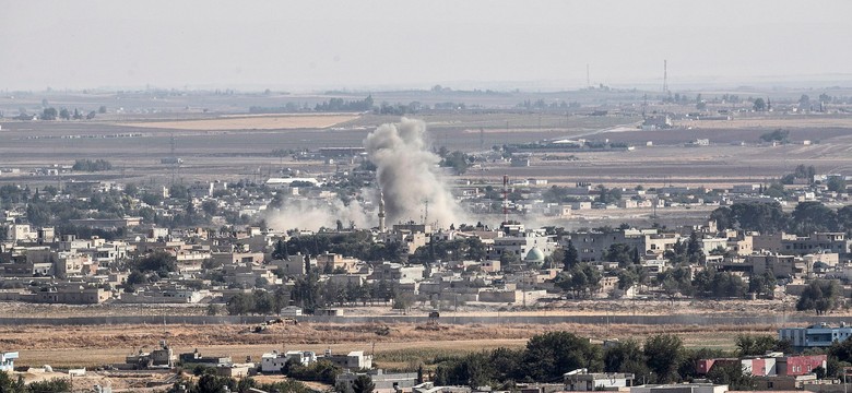 Turcy krytykują operację wojskową w Syrii. Władze wsadzają ich za to za kratki