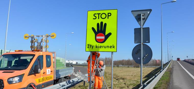 Więcej nowych tablic przy drogach. Polska wzoruje się na Austrii i Niemczech 