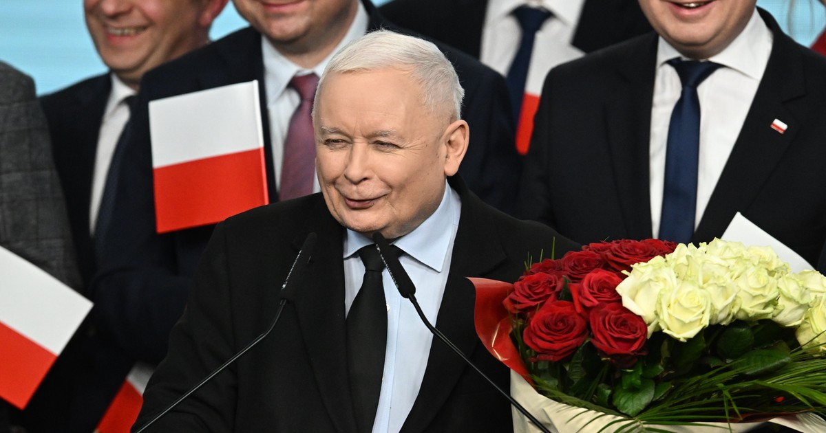 Stabilizacja PiS. „To fatalna informacja dla jednej partii”