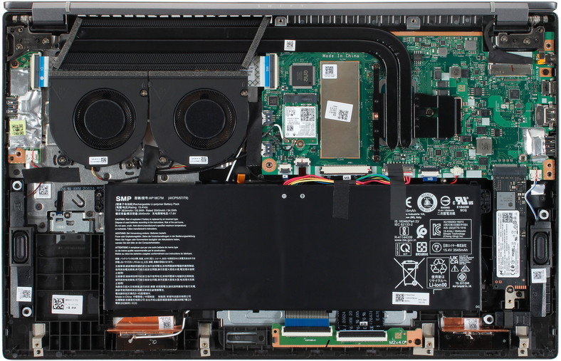 Acer Swift 3 (SF316-51) – wnętrze laptopa 