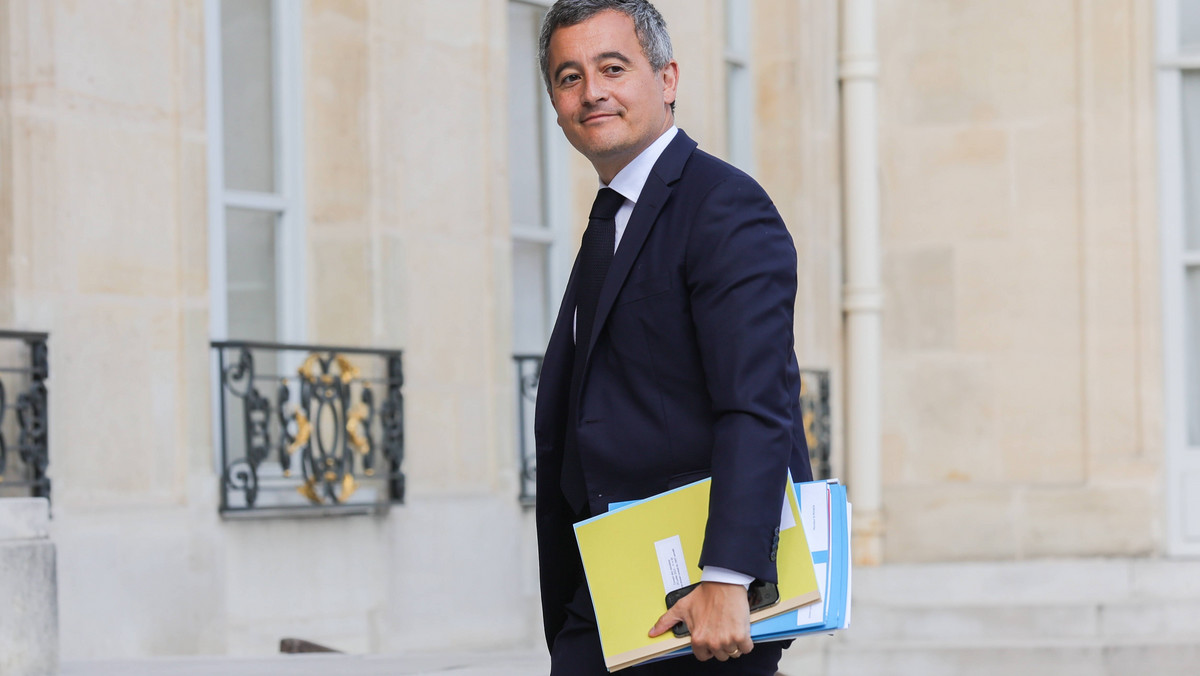 Zakaz podróżowania dla francuskich ministrów. Paryżowi brakuje policjantów
