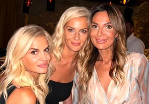 Slađana Tomašević sa sestrama