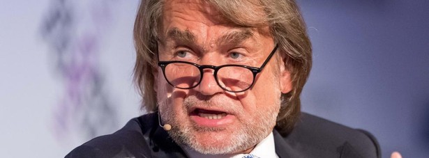 1. Jan Kulczyk Pierwszy kapitał na rozpoczęcie działalności - podobno milion dolarów - Kulczyk otrzymał od ojca Henryka. Za te pieniądze założył w 1981 polonijną firmę handlową – Interkulpol, jedną z pierwszych firm zagranicznych powstałych w Polsce po II wojnie światowej. Dzisiaj jego majątek magazyn "Wprost" szacuje na 12,5 mld zł.
