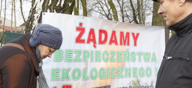 Odpady z Salwadoru płyną do Polski. W Dąbrowie Górniczej protestują