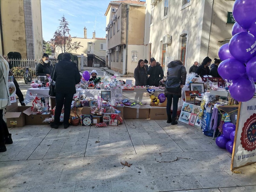 Humanitarni bazar u Trebinju