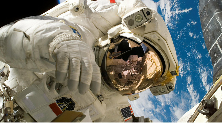Egy magyar származású kanadai üzletember és filantróp is útnak indul az űrbe pénteken/ Fotó: Northfoto