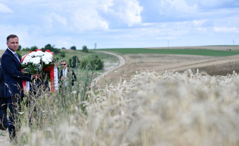 Prezydent Andrzej Duda na terenach nieistniejących już dzisiaj polskich wsi na Wołyniu na Ukrainie.