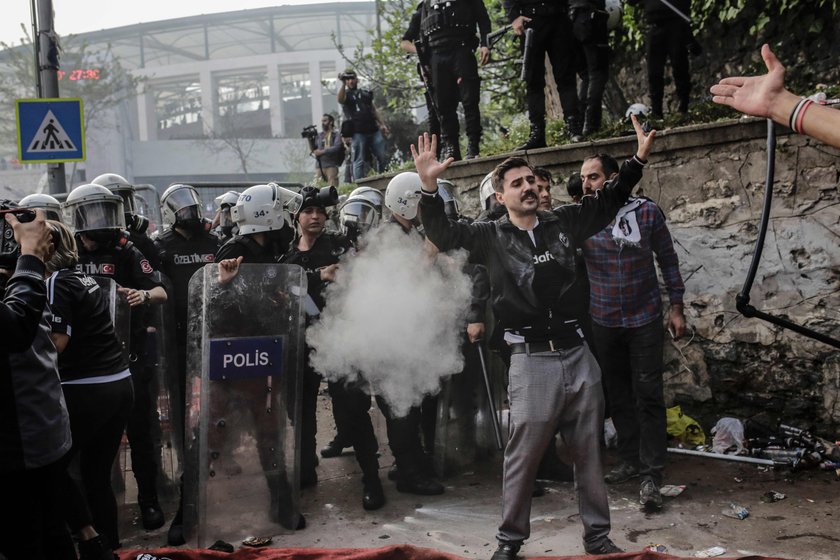 Besiktas ma nowy stadion. Doszło do zamieszek przed pierwszym meczem