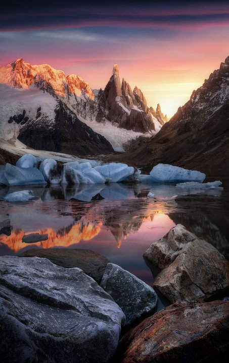 "Włócznia Odyna" (Patagonia, Argentyna) - Joshua Snow