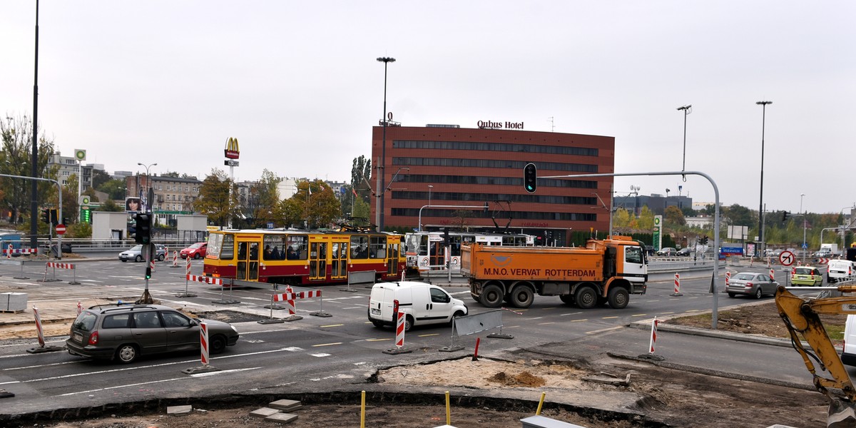 Zmiana organizacji ruchu na skrzyżowaniu al. Mickiewicza i ul. Żeromskiego 