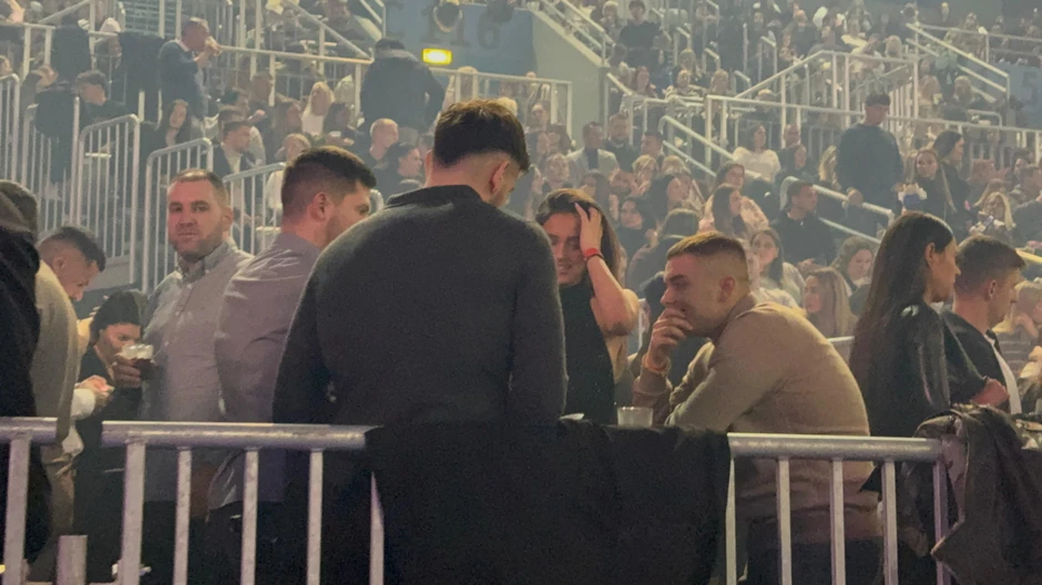 Ćerka Saše Matića na koncertu