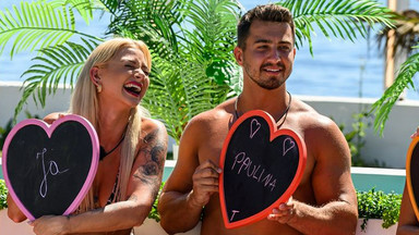 Jeden z uczestników "Love Island" ma dziewczynę? Fani programu mają dowody 