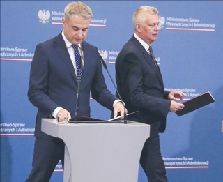 Siemoniak chce uprawnień dla służb. To odpowiedź na cyberatak na POLADA
