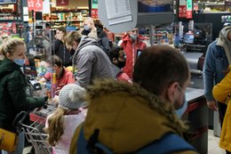 Oszczędności Polaków rekordowo wysokie. Jest szansa, że popłyną na warszawską giełdę