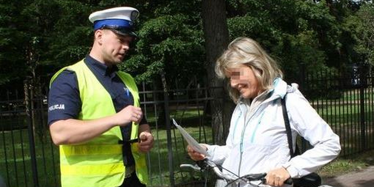 Policja kontroluje rowerzystów