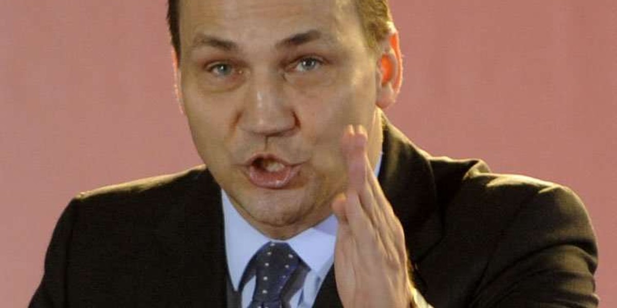 Minister Sikorski do 9-letniego syna ... Za burtę! Nie masz prawa tu być!