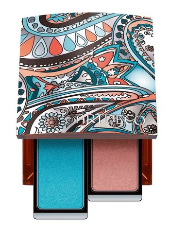 Brązujący makijaż na lato