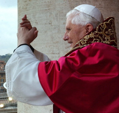 VATICAN-POPE-CONCLAVE-RATZINGER