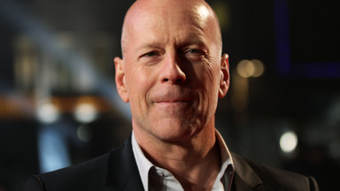 Bruce Willis mylił plan filmowy z rzeczywistością. "Wziął mnie za kelnerkę"