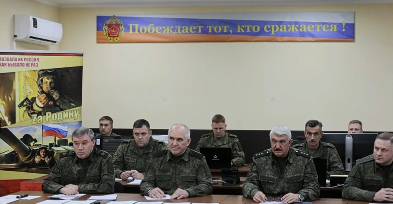 Gerasimow i oficerowie grupy 