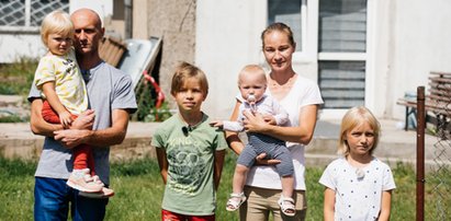 Odeszła od przemocowego męża. Brakowało jej bezpiecznego azylu dla swojej rodziny. Ekipa "Nasz Nowy Dom" ruszyła z pomocą [ZDJĘCIA]