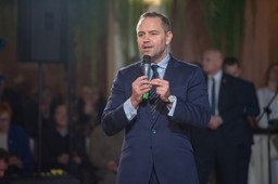 prezydent nawrocki o czarzastym: „szanuję wybór, ale się nie zgadzam”