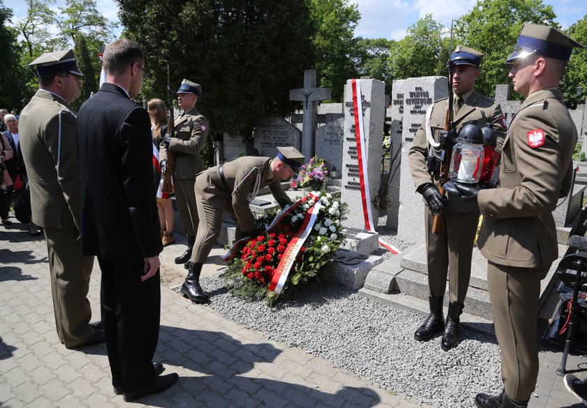 Cichociemni spoczęli pod własnymi nazwiskami