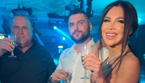 Mustafa, Asmin, Stanija