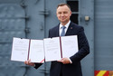 Andrzej Duda podpisał ustawę o ratyfikacji akcesji Szwecji i Finlandii