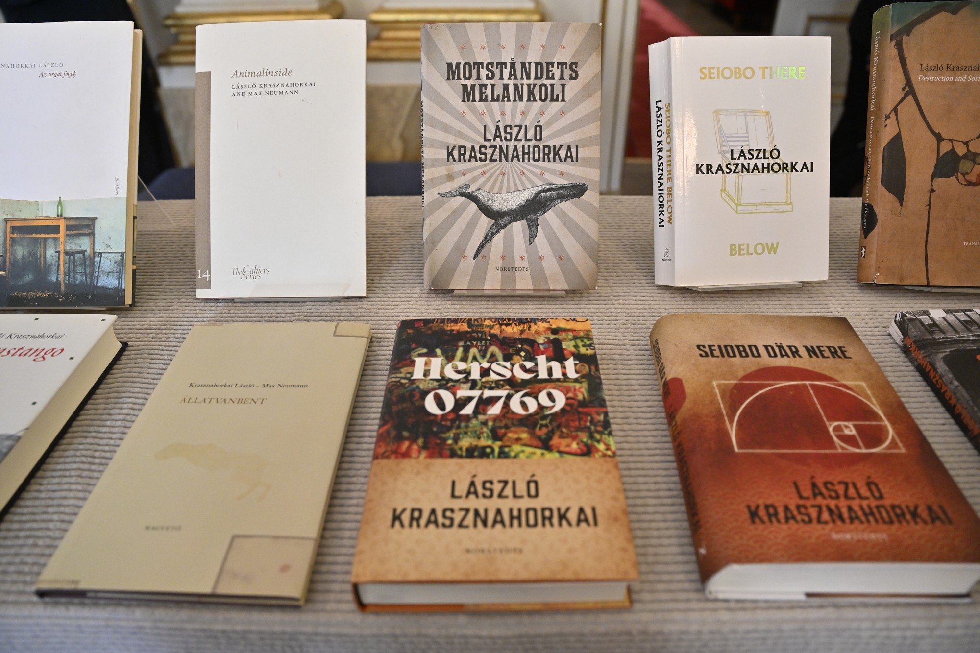 László Krasznahorkai získal Nobelovu cenu za literatúru. 