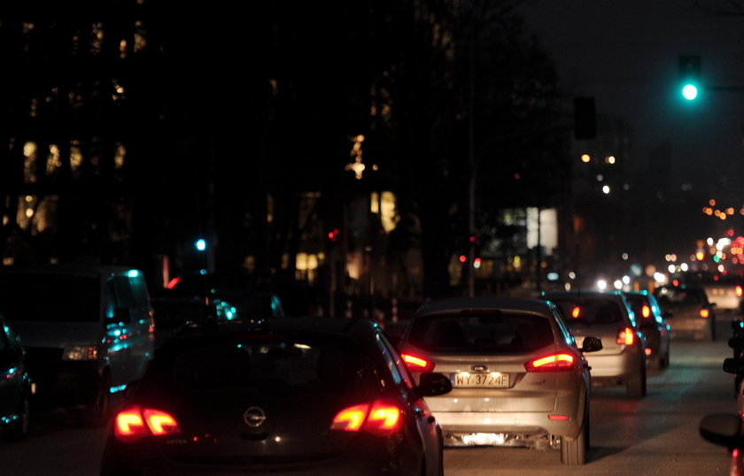 Polskie miasta ogarnie ciemność. Samorządy wyłączą światła na znak protestu