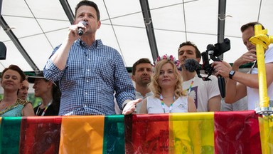 Jak przebiega wdrażanie słynnej Deklaracji LGBT+ w Warszawie?