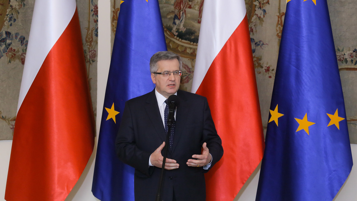 - Polska koncepcja reformy samorządowej jest antidotum na groźne pomysły federalizacji Ukrainy - uważa prezydent Bronisław Komorowski. Prezydent poinformował, że do zespołu polskich ekspertów wspierających reformę na Ukrainie dołączyli konstytucjonaliści.