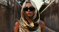 Miley Cyrus ma konflikt z ojcem? Te słowa padły z jej ust, gdy odbierała nagrodę Grammy