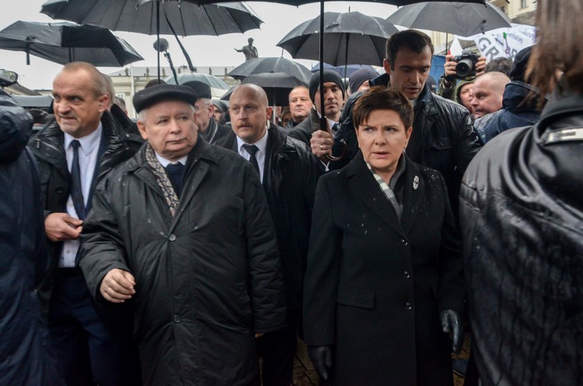 Miesięcznice kosztują tyle, co zadyma kiboli