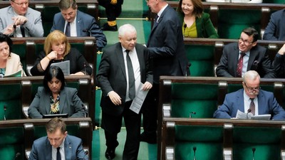 Prezes PiS Jarosław Kaczyński w sejmie na sali obrad