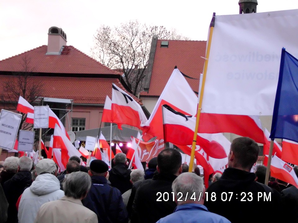 Druga rocznica pogrzebu Pary Prezydenckiej w Krakowie, Fot. Małgorzata W/Daj znać!