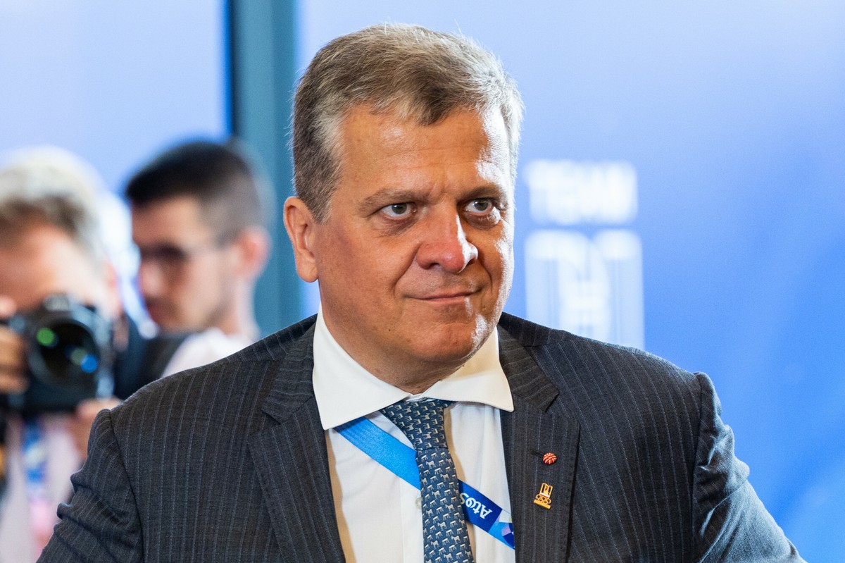 Były prezes PKO BP komentuje akcję CBA. "Nie studiowałem w Collegium Humanum"